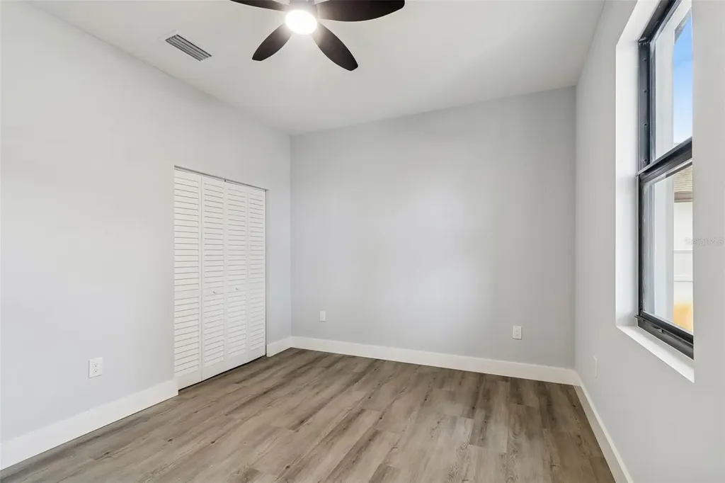 5140 70th Avenue N Pinellas Park FL 33781