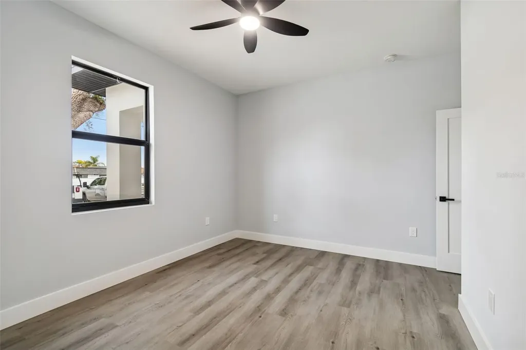 5140 70th Avenue N Pinellas Park FL 33781
