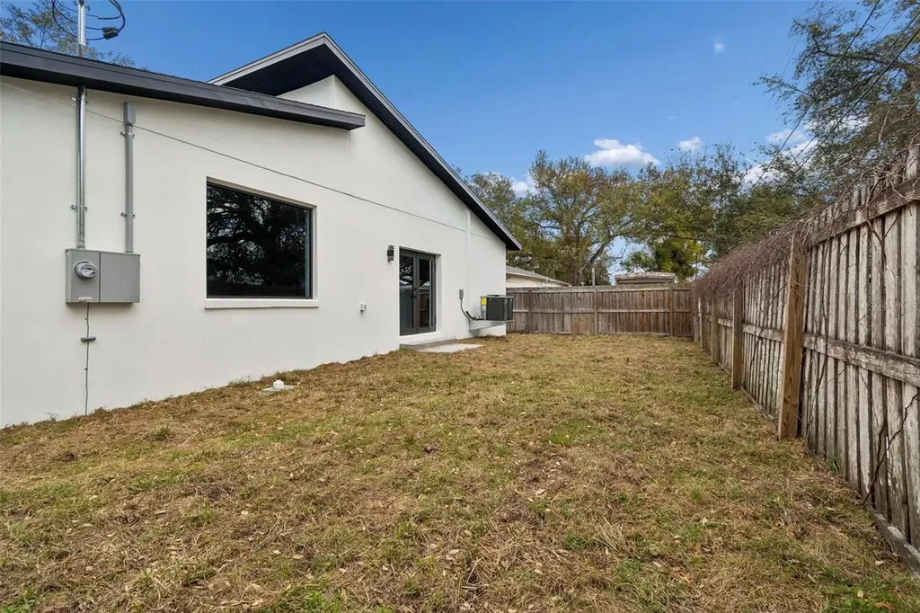 5140 70th Avenue N Pinellas Park FL 33781