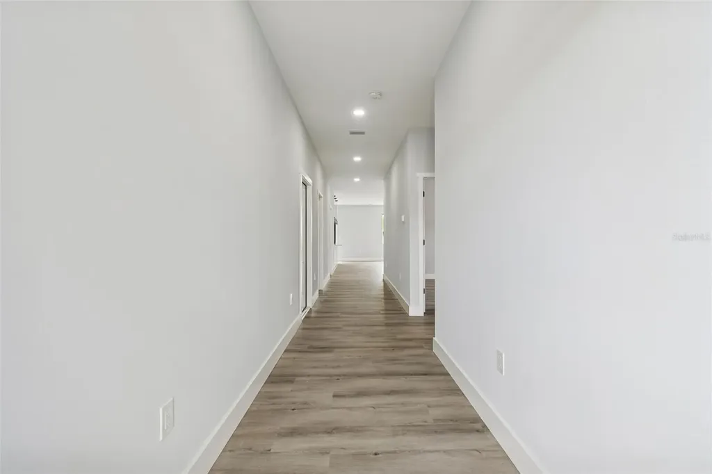 5140 70th Avenue N Pinellas Park FL 33781