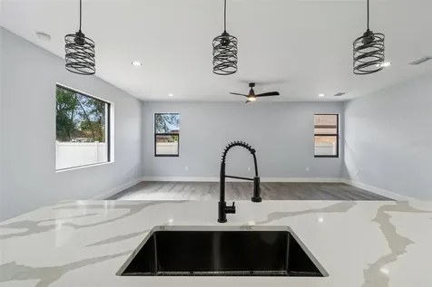 5140 70th Avenue N Pinellas Park FL 33781