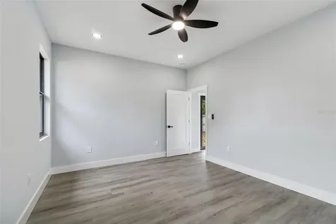 5140 70th Avenue N Pinellas Park FL 33781