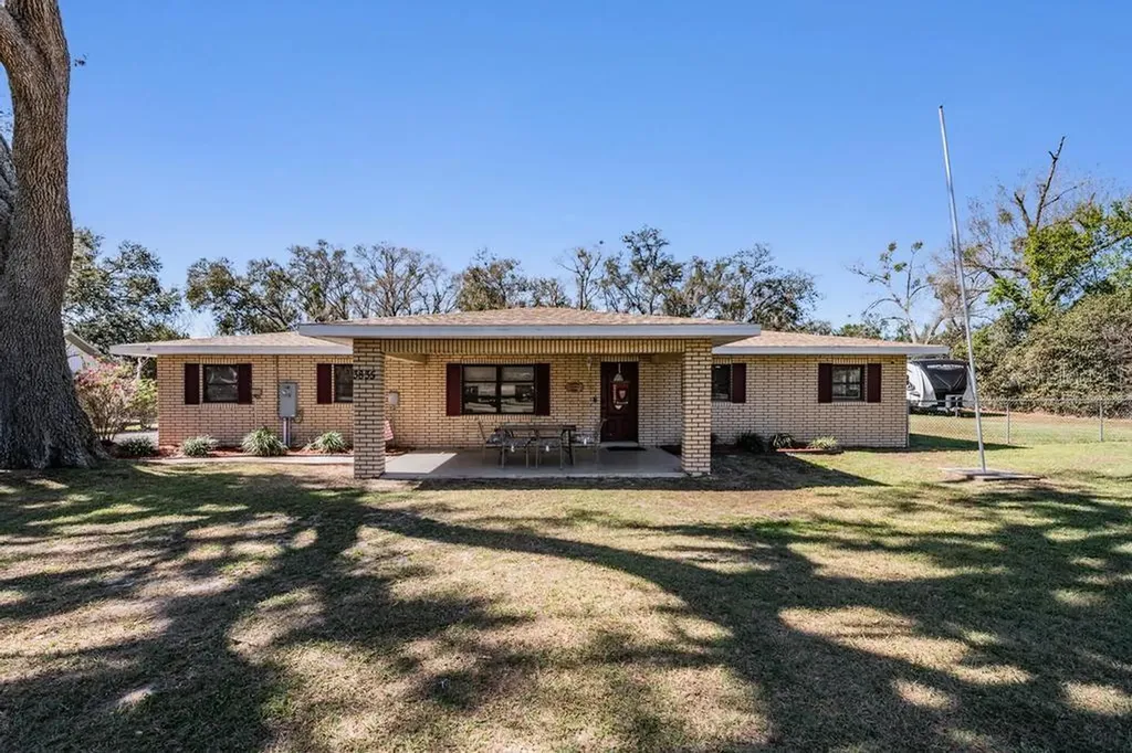 3835 Florida Ranch Boulevard Zephyrhills FL 33541