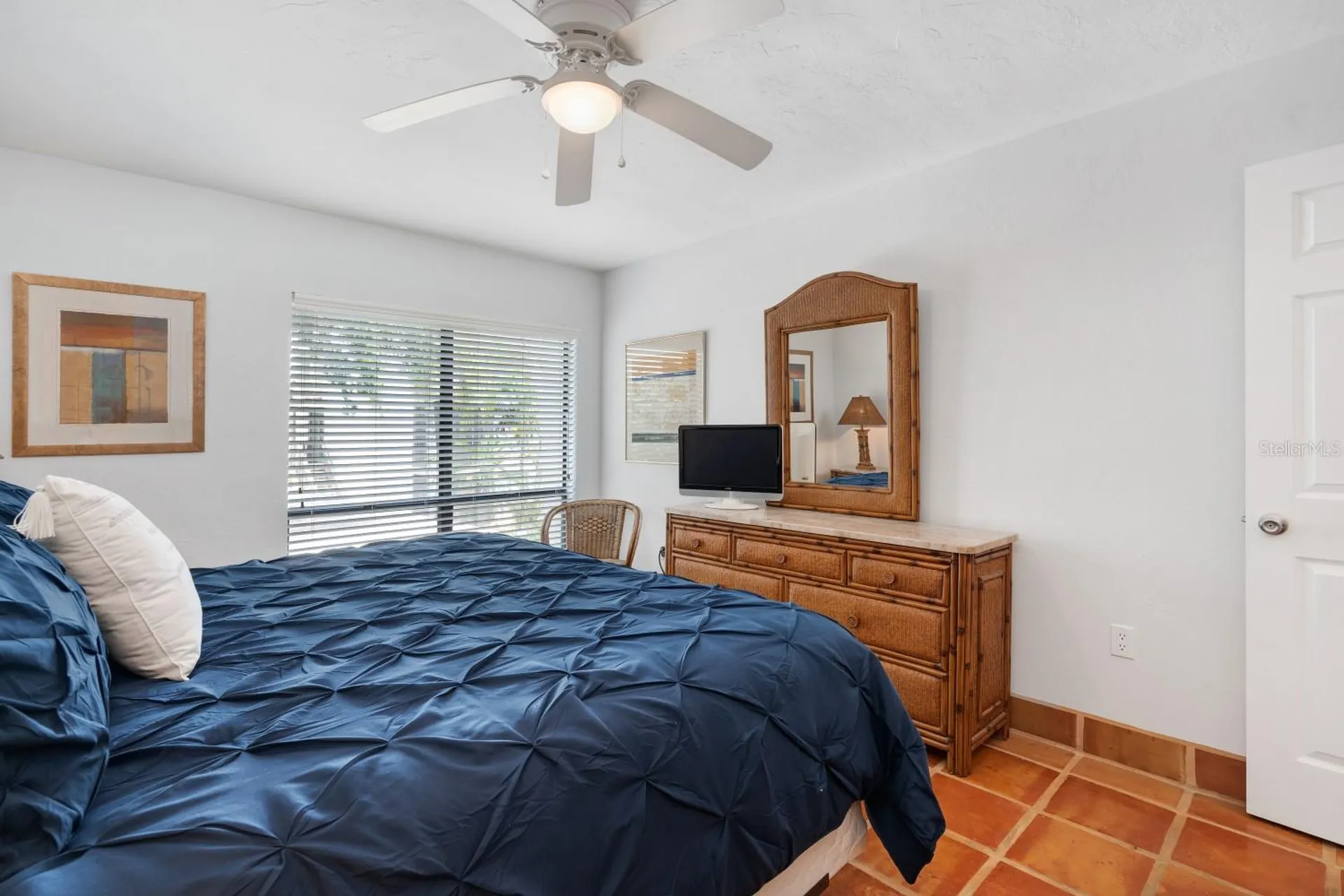 6157 Midnight Pass Road Sarasota FL 34242