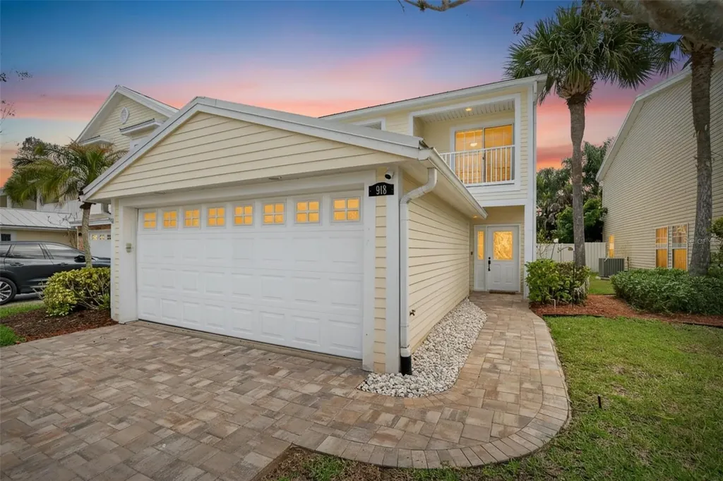 918 Woodbridge Court Safety Harbor FL 34695