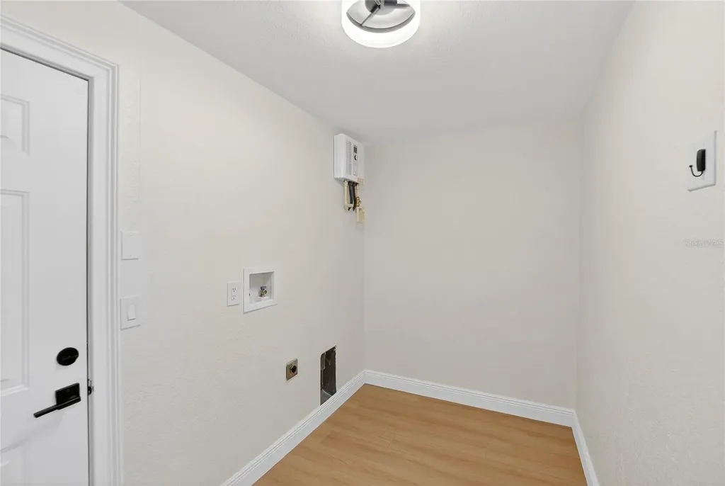 918 Woodbridge Court Safety Harbor FL 34695