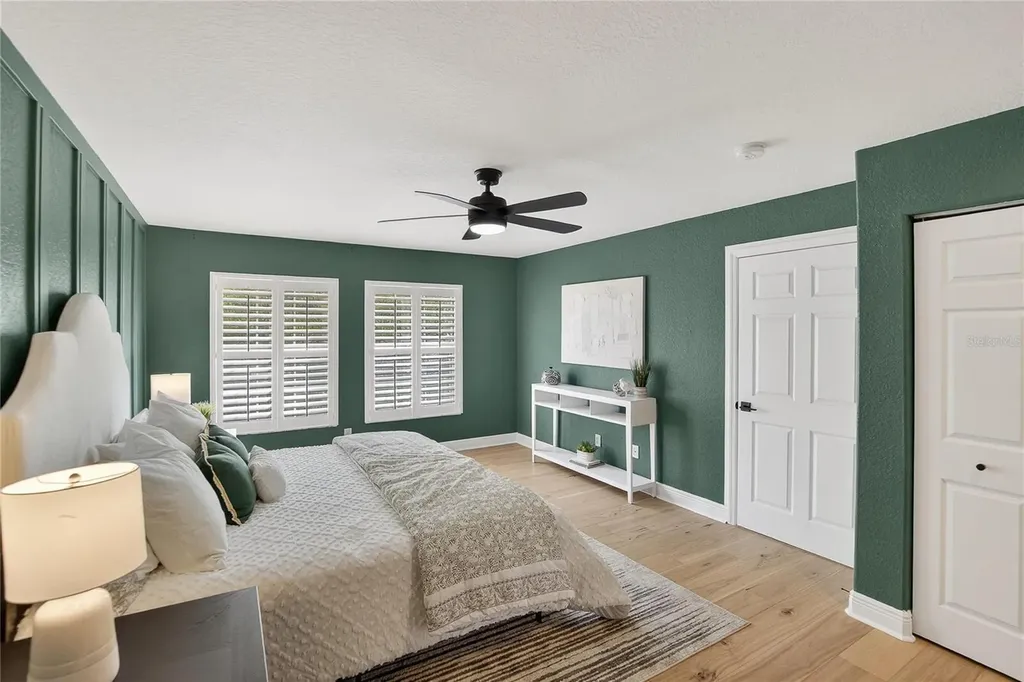 918 Woodbridge Court Safety Harbor FL 34695