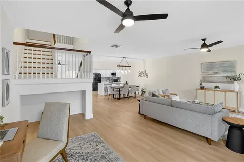 918 Woodbridge Court Safety Harbor FL 34695