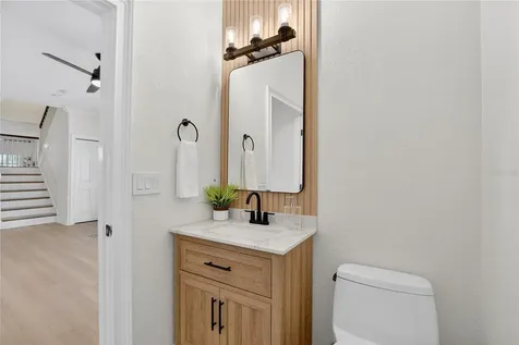 918 Woodbridge Court Safety Harbor FL 34695