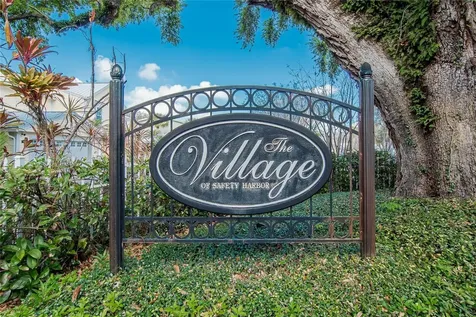 918 Woodbridge Court Safety Harbor FL 34695