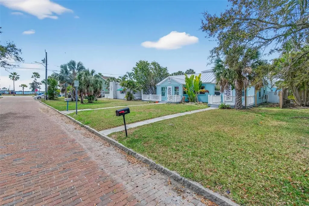 3113 57th Street S Gulfport FL 33707