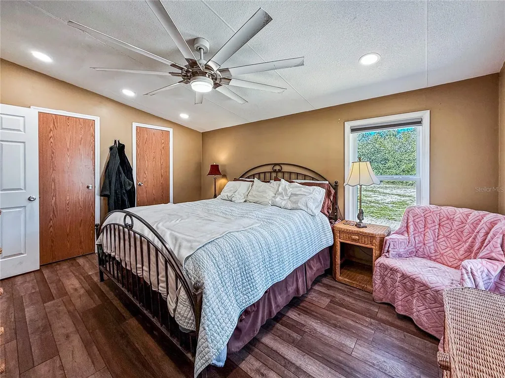 43512 Bear Lake Boulevard Deland FL 32720