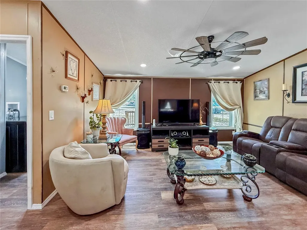43512 Bear Lake Boulevard Deland FL 32720