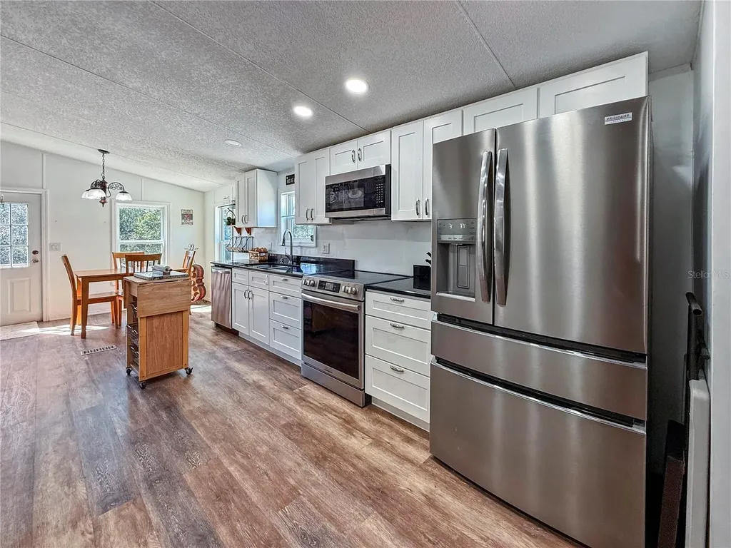 43512 Bear Lake Boulevard Deland FL 32720