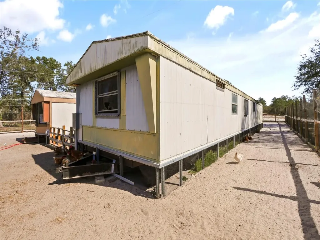 43512 Bear Lake Boulevard Deland FL 32720