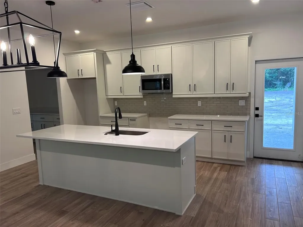 330 Kimble Avenue Oviedo FL 32765