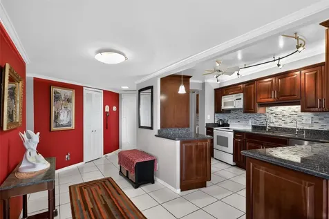 3000 Holiday Drive Fort Lauderdale FL 33316