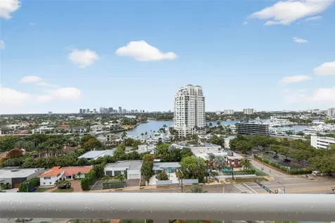 3000 Holiday Drive Fort Lauderdale FL 33316