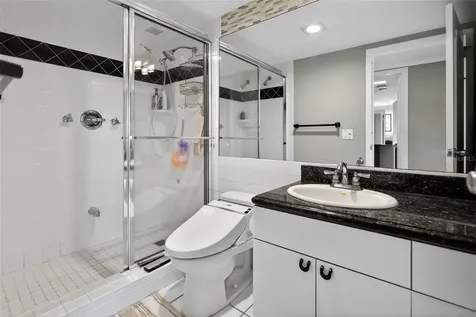 3000 Holiday Drive Fort Lauderdale FL 33316