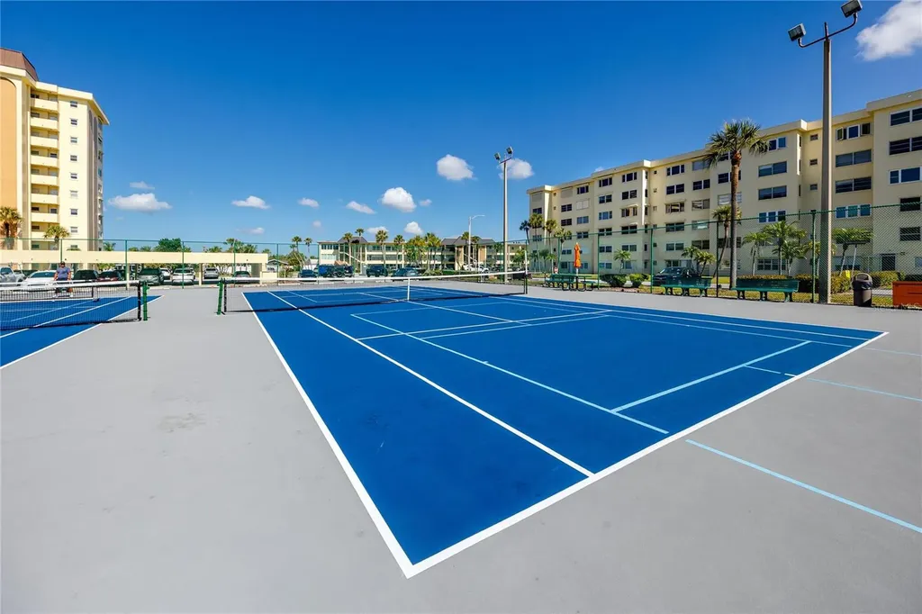 4650 Cove Circle St Petersburg FL 33708