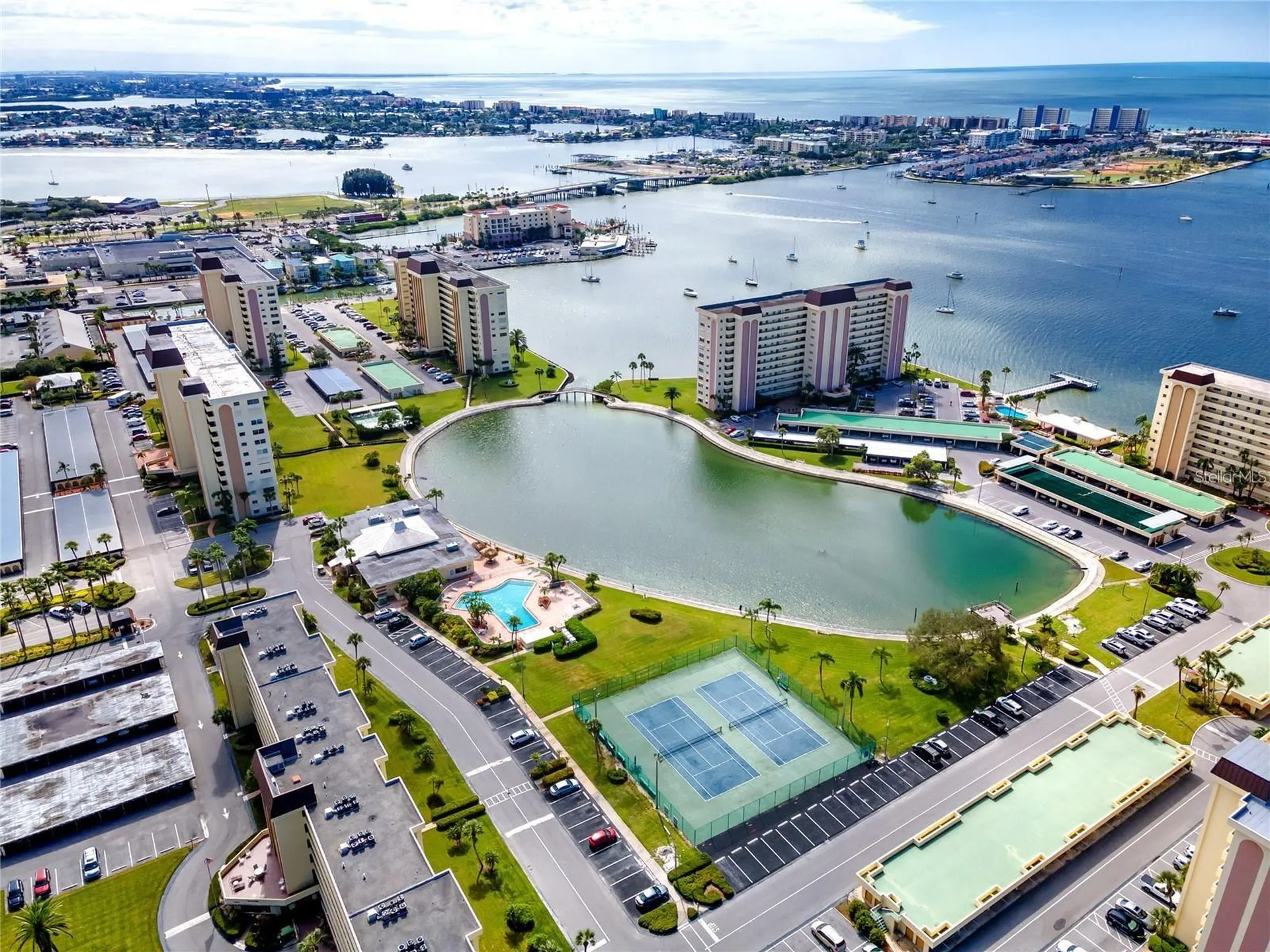 4650 Cove Circle St Petersburg FL 33708