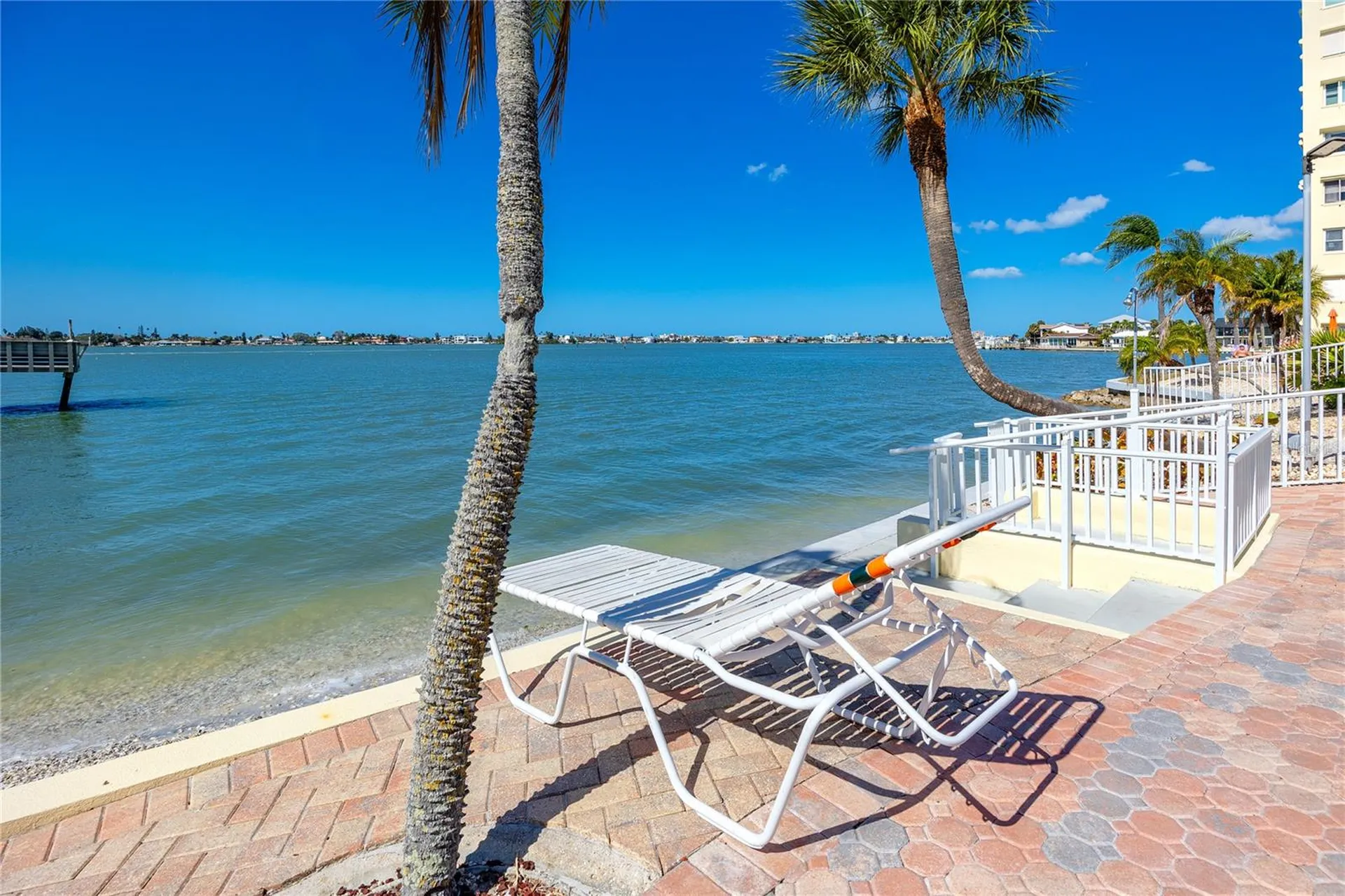 4650 Cove Circle St Petersburg FL 33708