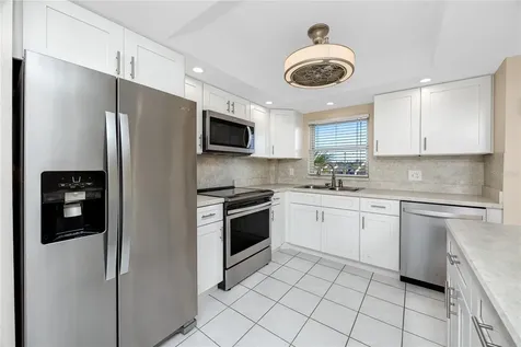 4650 Cove Circle St Petersburg FL 33708