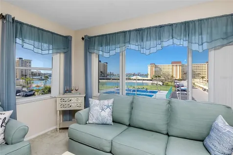 4650 Cove Circle St Petersburg FL 33708