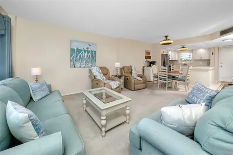 4650 Cove Circle St Petersburg FL 33708