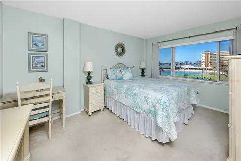 4650 Cove Circle St Petersburg FL 33708