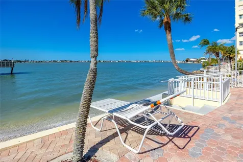 4650 Cove Circle St Petersburg FL 33708