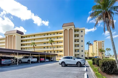 4650 Cove Circle St Petersburg FL 33708