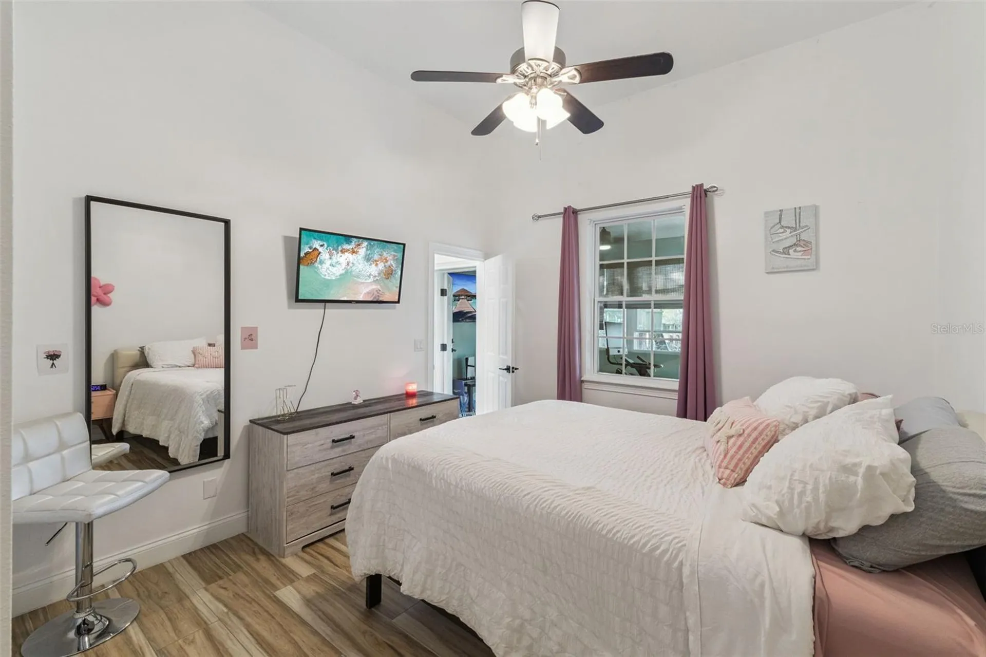 32345 Wolfs Trail Sorrento FL 32776