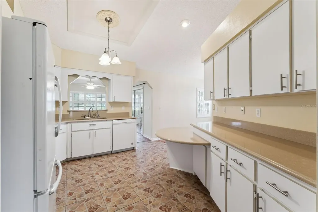 27217 Racquet Circle Leesburg FL 34748