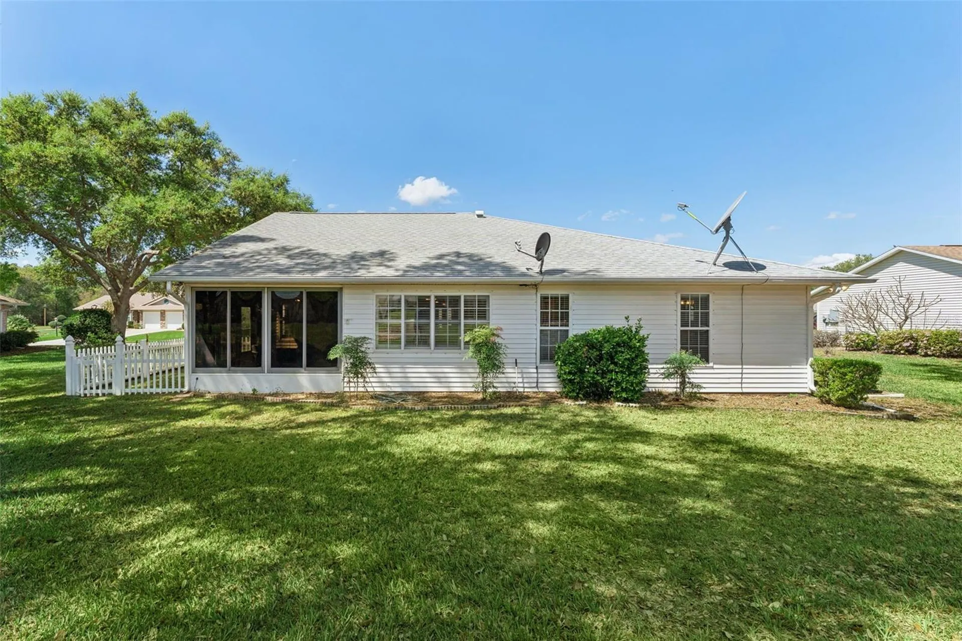 27217 Racquet Circle Leesburg FL 34748