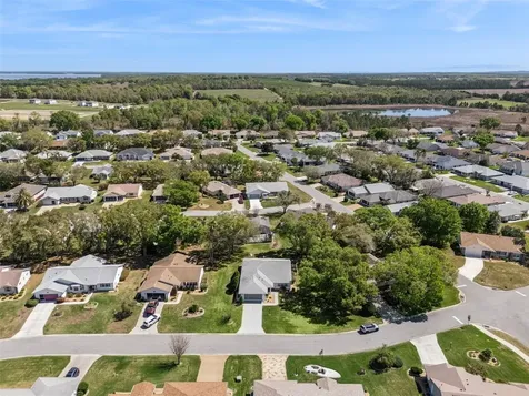 27217 Racquet Circle Leesburg FL 34748