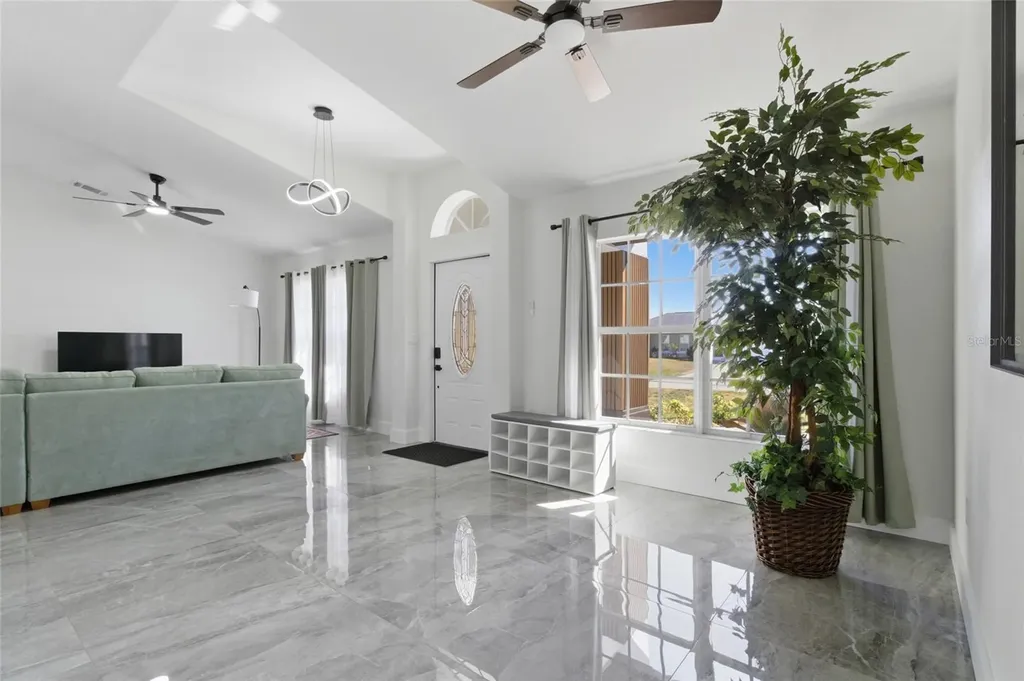 619 SW 26th Terrace Cape Coral FL 33914