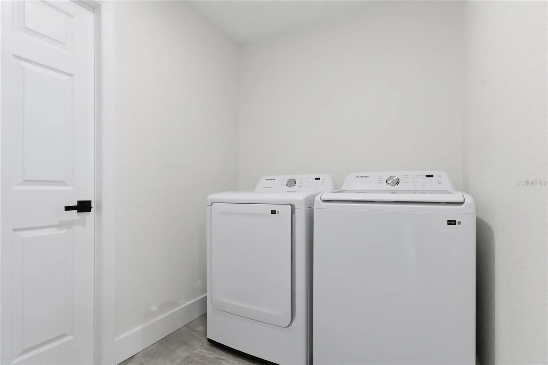 619 SW 26th Terrace Cape Coral FL 33914