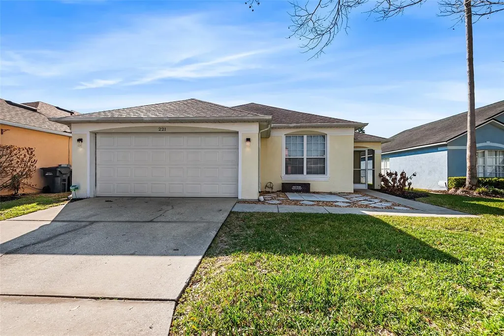 221 Grosvenor Loop Davenport FL 33897