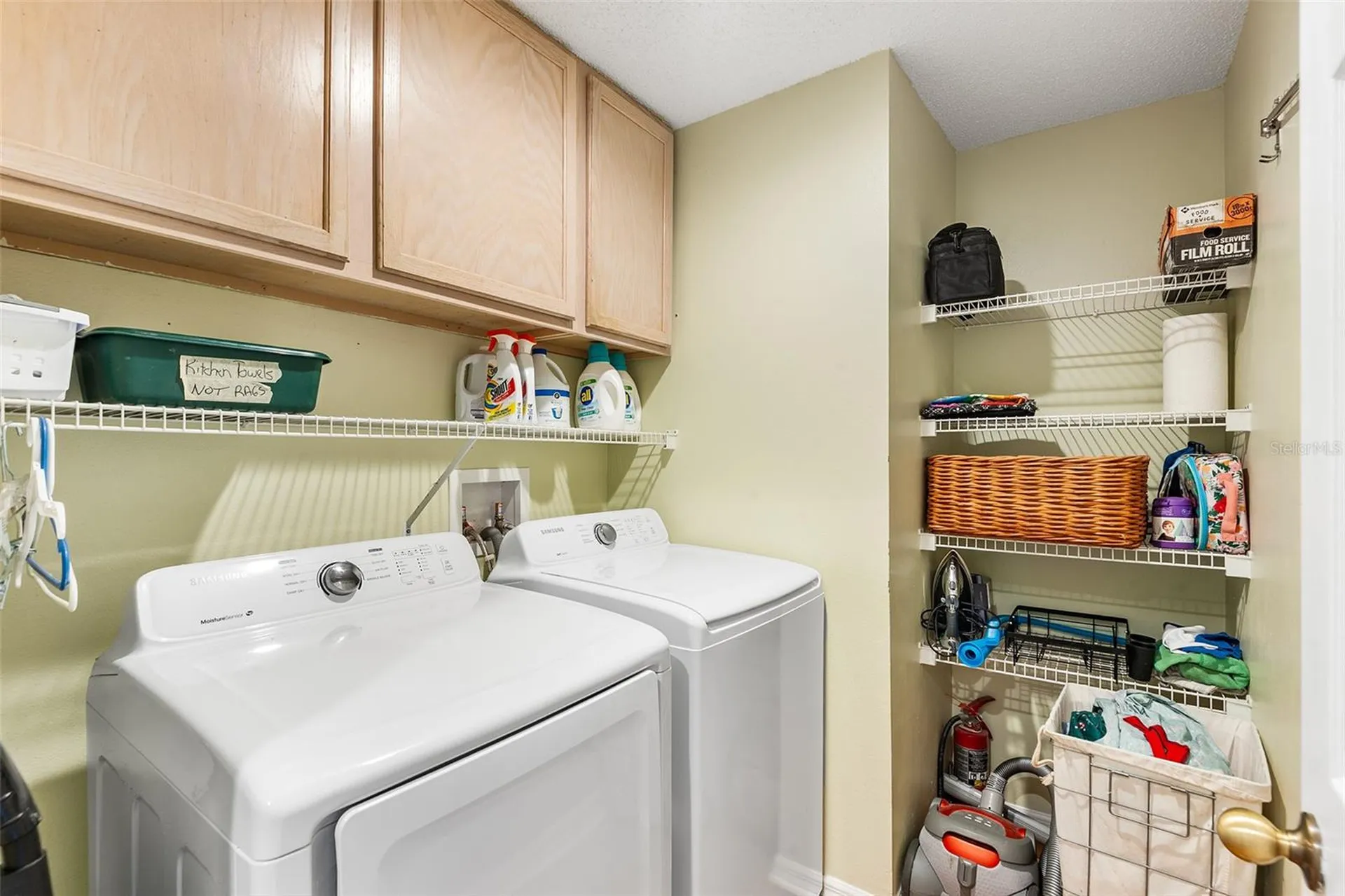 221 Grosvenor Loop Davenport FL 33897