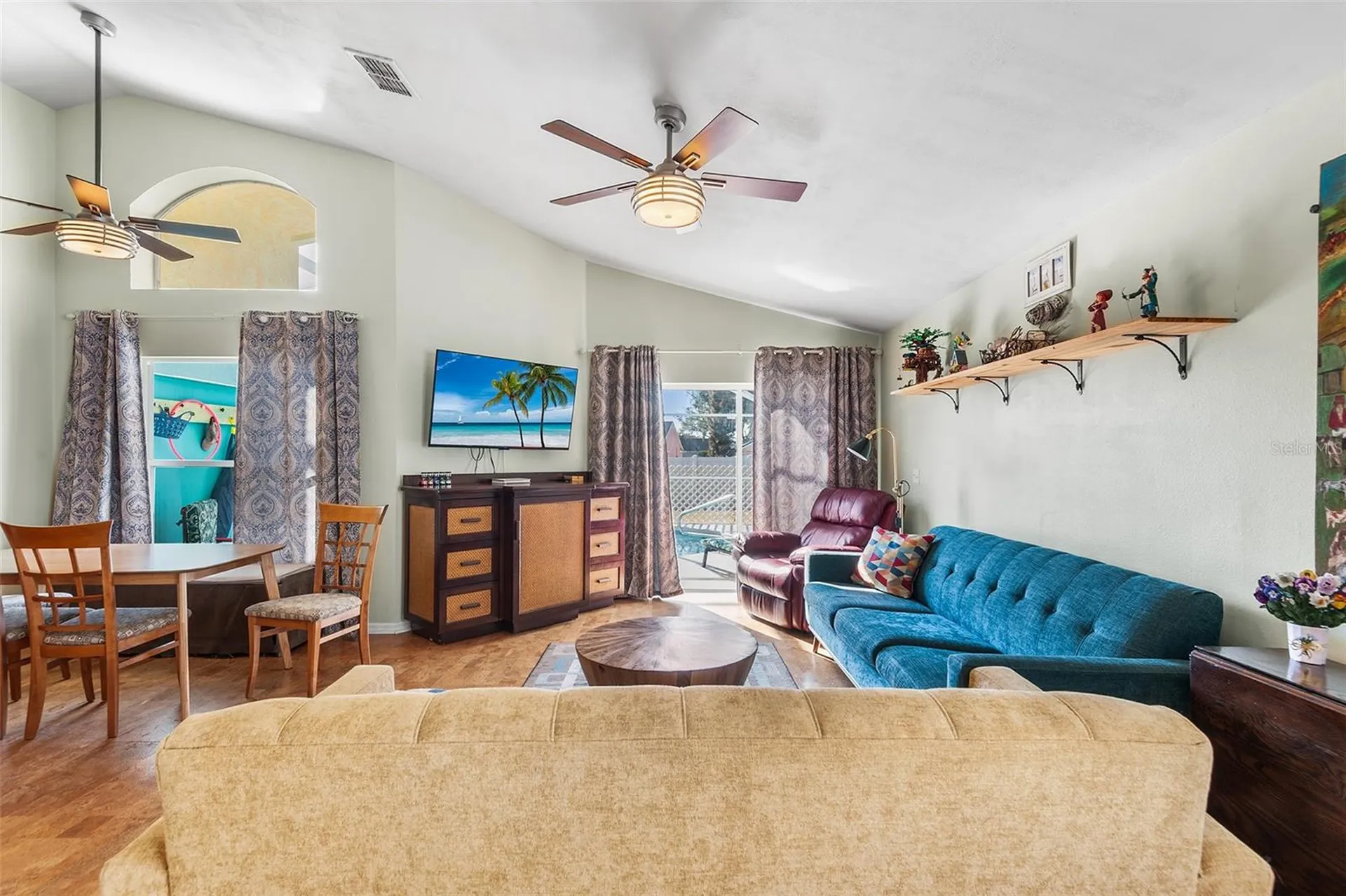 221 Grosvenor Loop Davenport FL 33897
