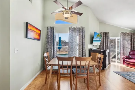 221 Grosvenor Loop Davenport FL 33897