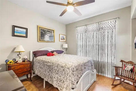 221 Grosvenor Loop Davenport FL 33897