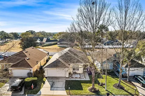 221 Grosvenor Loop Davenport FL 33897