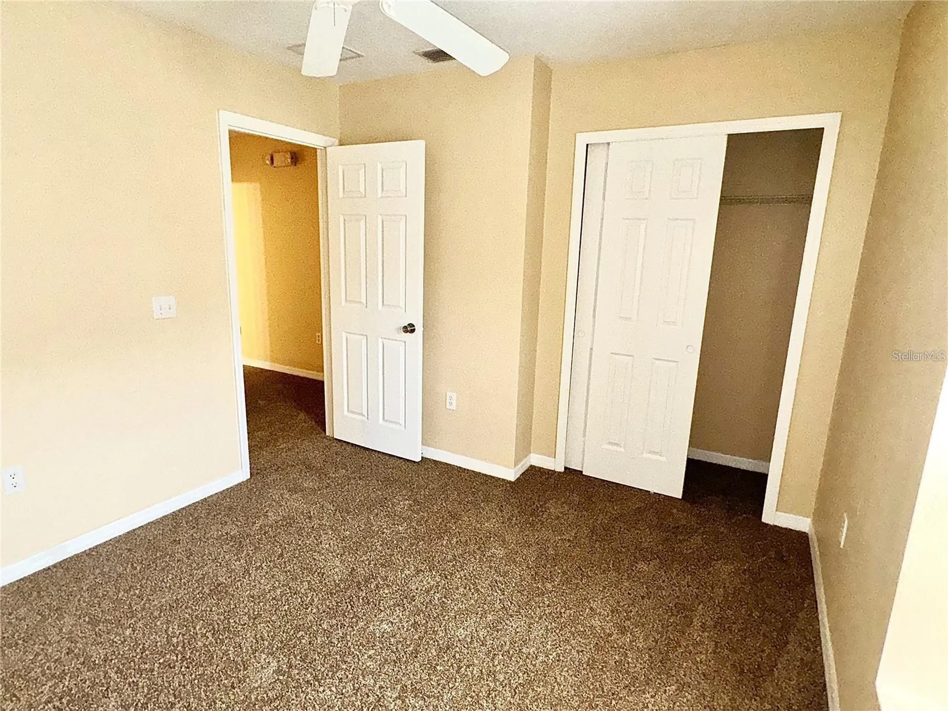5465 Paradise Cay Circle Kissimmee FL 34746