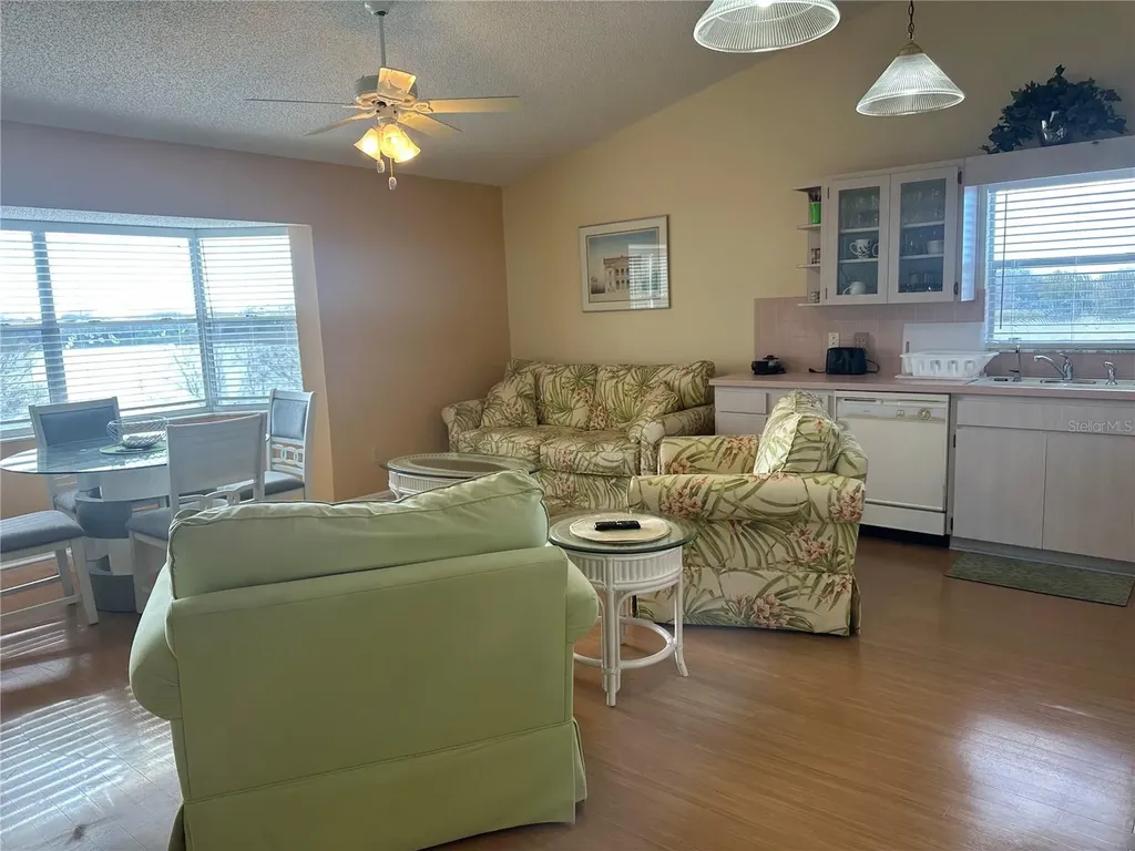 2221 Norwegian Drive Clearwater FL 33763