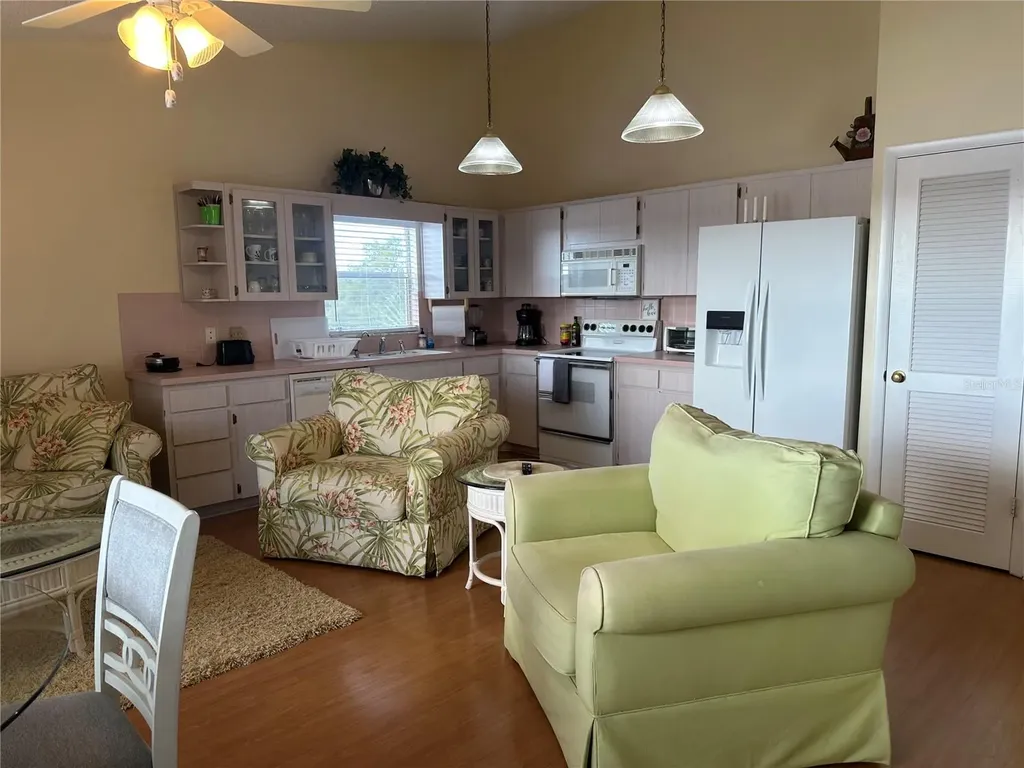 2221 Norwegian Drive Clearwater FL 33763