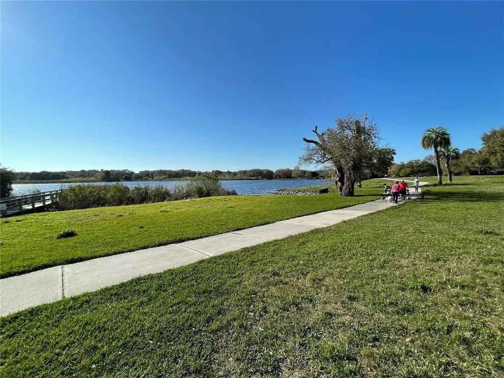 2221 Norwegian Drive Clearwater FL 33763
