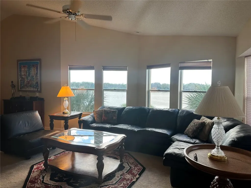 2221 Norwegian Drive Clearwater FL 33763