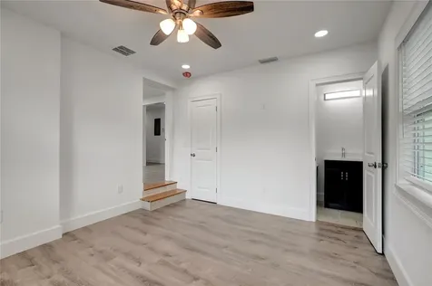 6703 N Boulevard Tampa FL 33604